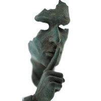Masque en bronze imprimé en 3D «Je ne parle pas»